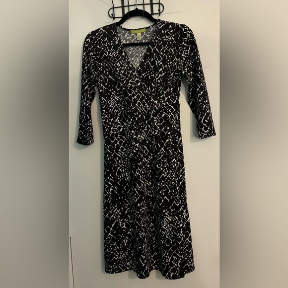 Sigrid Olsen Womens XS Faux Wrap Dress Black White‎ Burgundy Geometric Print - Picture 1 of 9